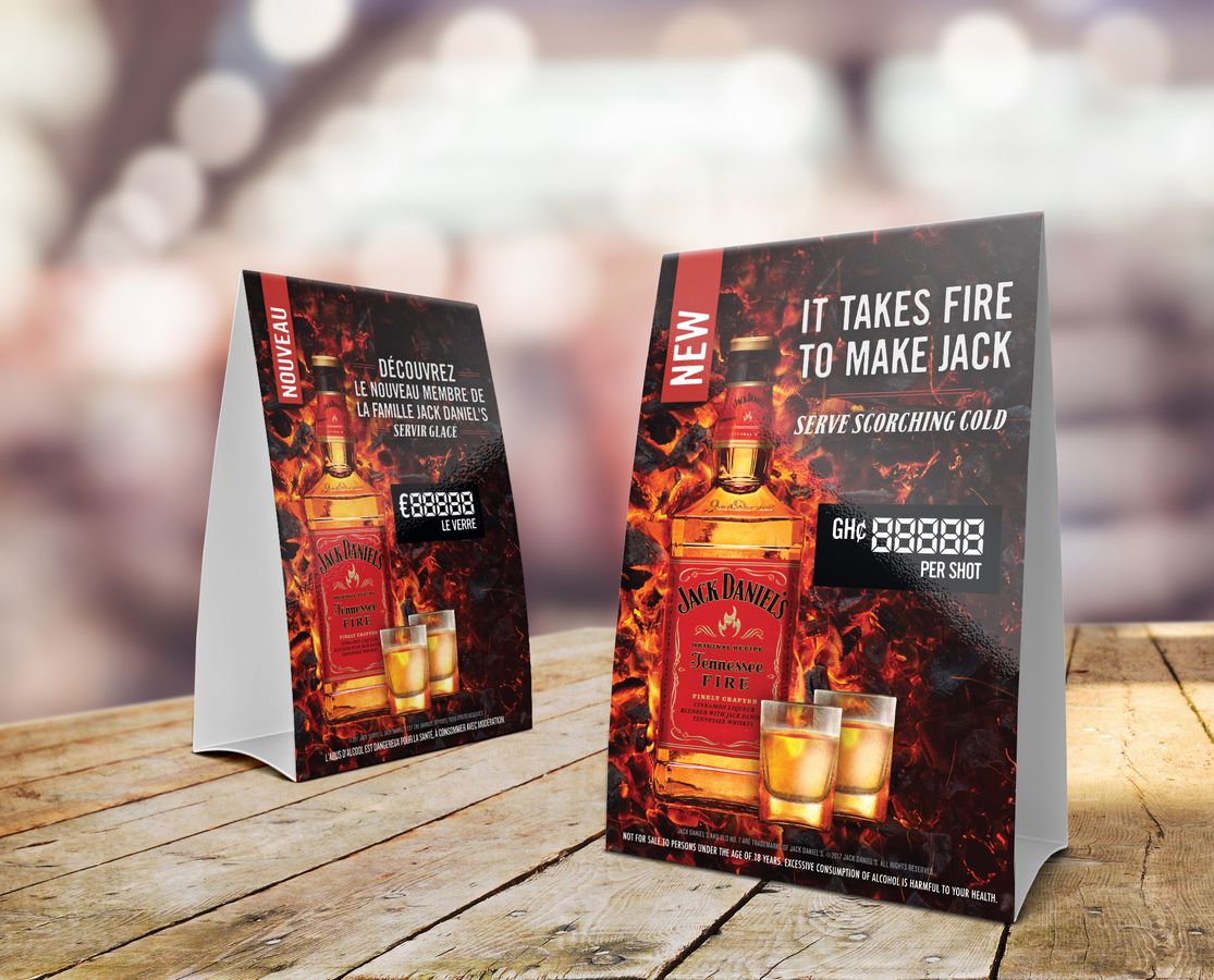 Tennessee Fire table tent cards in French and English